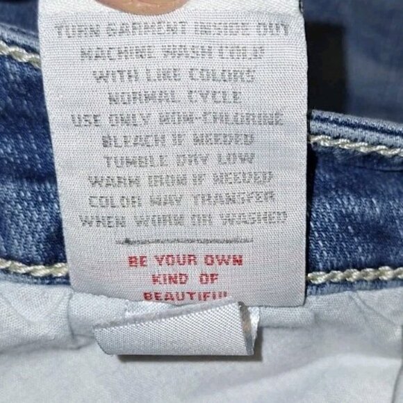 Torrid Women's Blue Size 20 Jean Shorts 40x2 - Picture 5 of 5